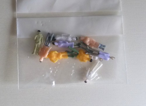 Figuren stehend für - 10, stehend,