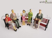 8 x Modell Figuren, sitzende